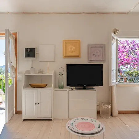 Sassi Scritti - Carpino Nero Apartman *